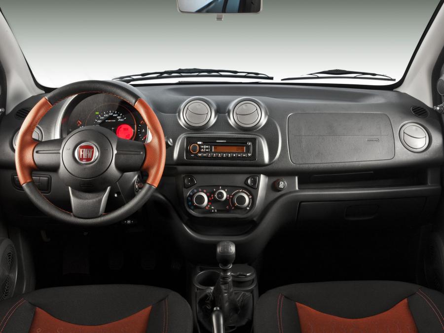  Fiat Uno Sporting 3-Door 2011 года  (фото 8 из 9)